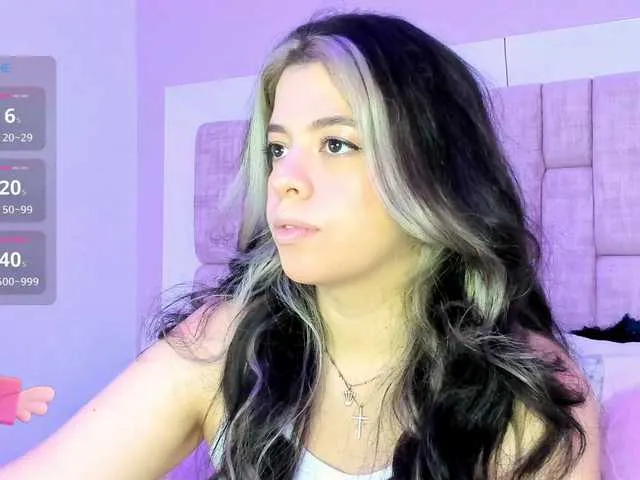 Live sex webcam photo for SusanRomero #290895377