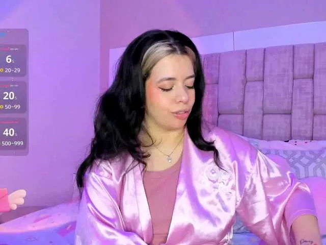 Live sex webcam photo for SusanRomero #290984158