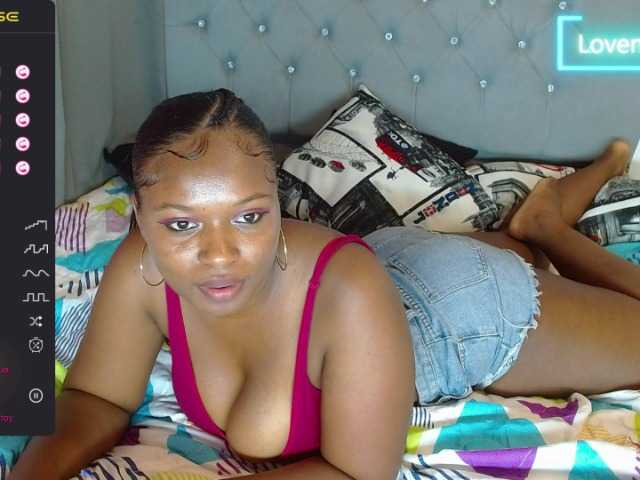 Live sex webcam photo for SusanWells #276322700