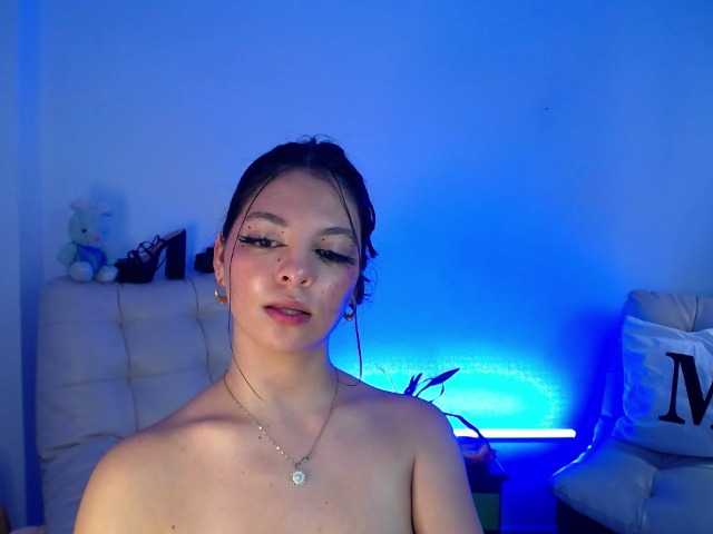 Live sex webcam photo for Susana-Smith #290828927