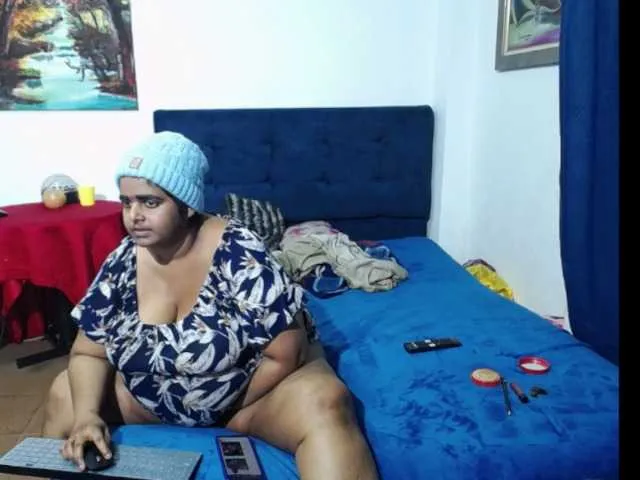 Live sex webcam photo for SusanaEshwar #275936623