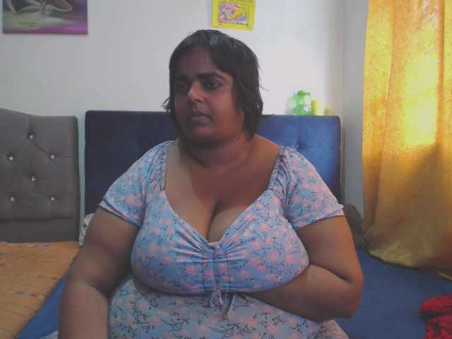 Live sex webcam photo for SusanaEshwar #277993132