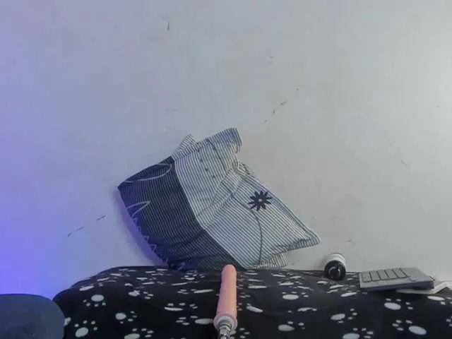 Live sex webcam photo for SusanandEdward #291400272