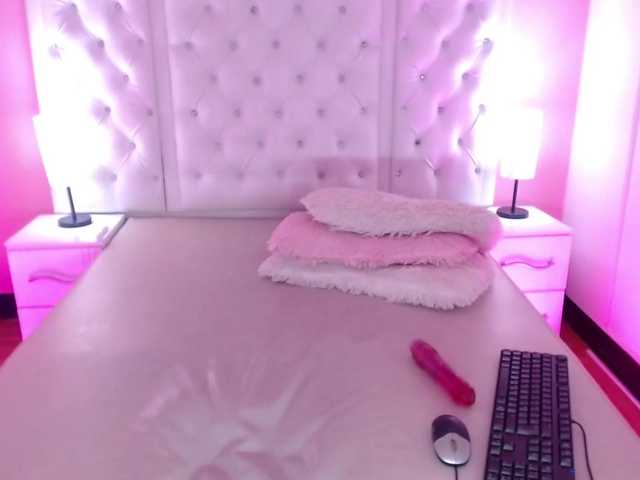 Live sex webcam photo for Susanbones #272027838