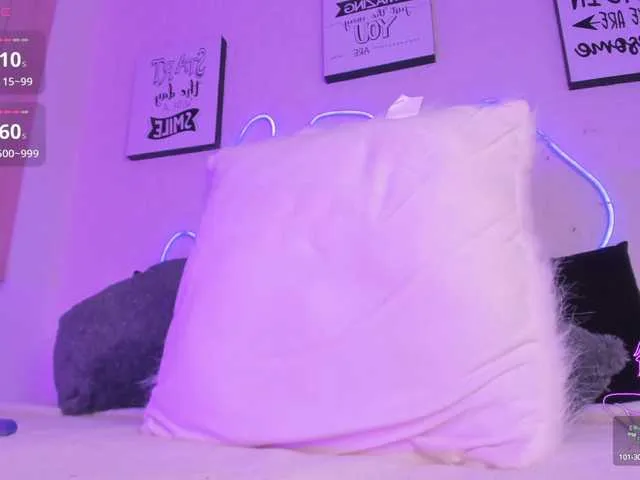 Live sex webcam photo for SusannaMoree #290986512