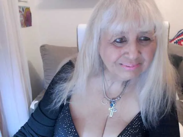 Live sex webcam photo for SusiLife #290829228