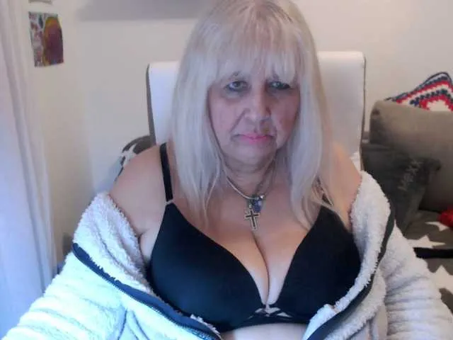 Live sex webcam photo for SusiLife #290843904