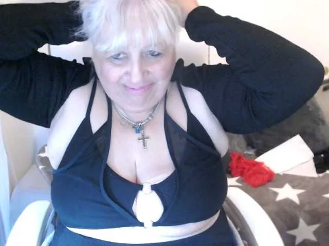 Live sex webcam photo for SusiLife #290886235