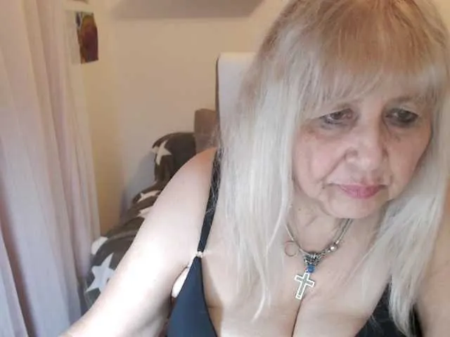 Live sex webcam photo for SusiLife #290968209