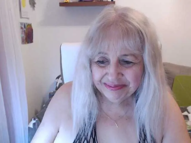 Live sex webcam photo for SusiLife #291264266