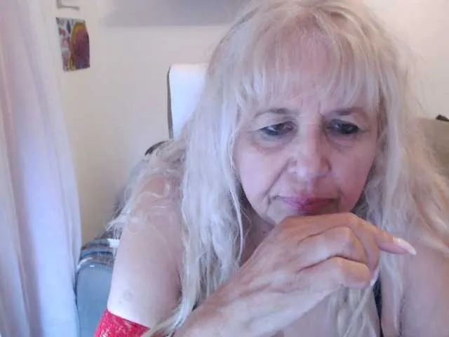 Live sex webcam photo for SusiLife #291368226