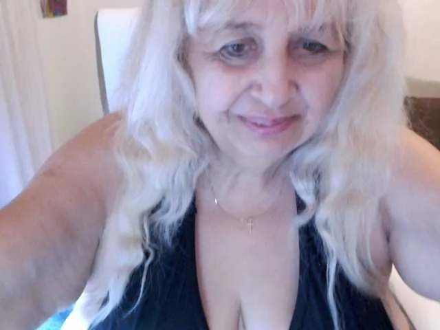 Live sex webcam photo for SusiLife #291551532