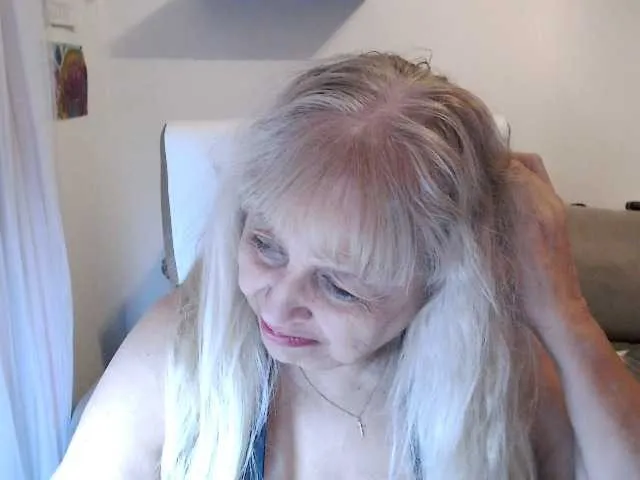 Live sex webcam photo for SusiLife #291723841