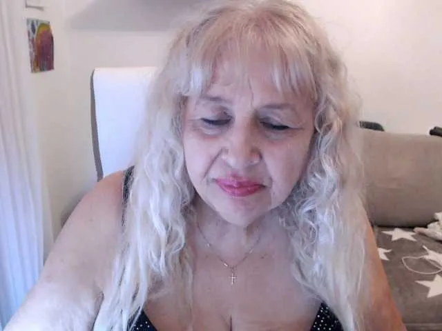 Live sex webcam photo for SusiLife #291780922