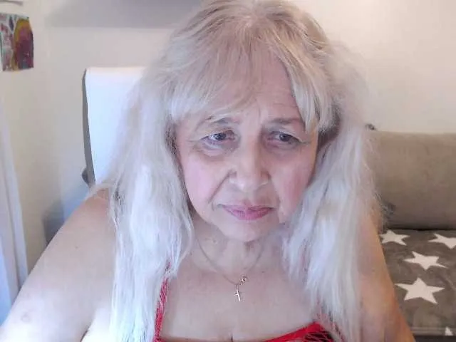 Live sex webcam photo for SusiLife #291856178