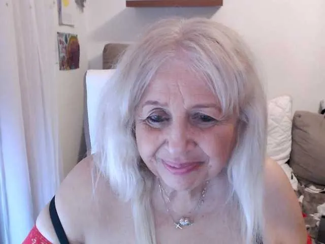 Live sex webcam photo for SusiLife #292518445