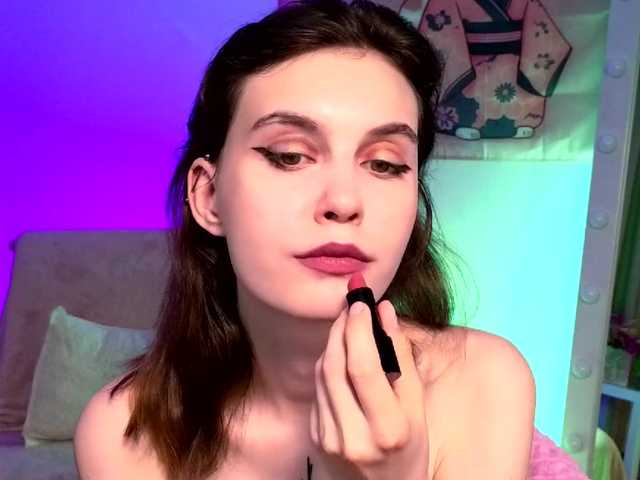 Live sex webcam photo for SusieMorris #278139197