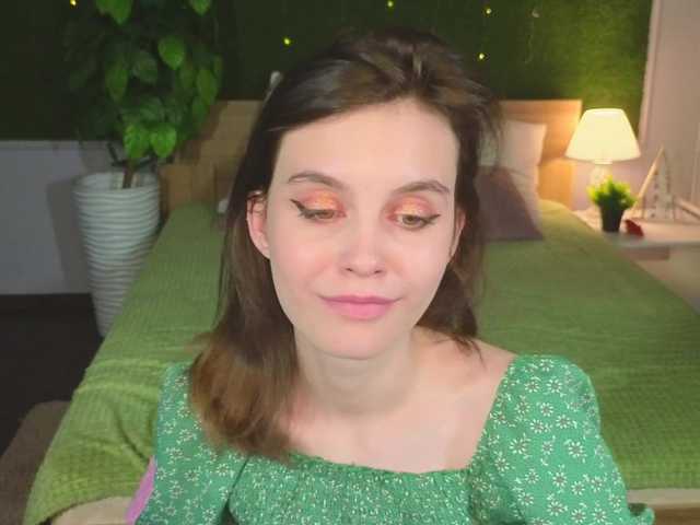 Live sex webcam photo for SusieMorris #278145866