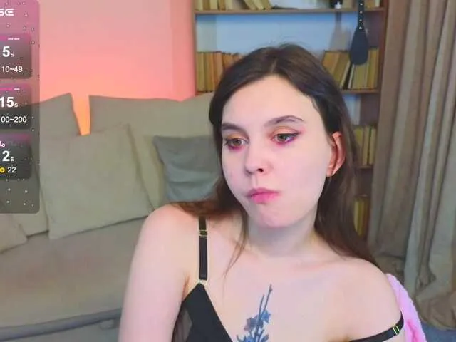 Live sex webcam photo for SusieMorris #290445297