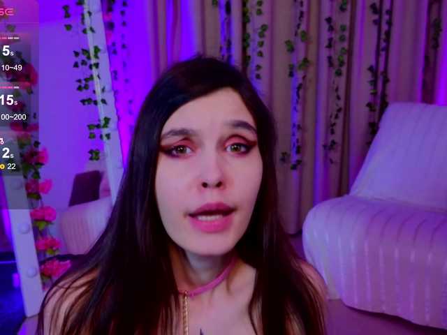 Live sex webcam photo for SusieMorris #290763399