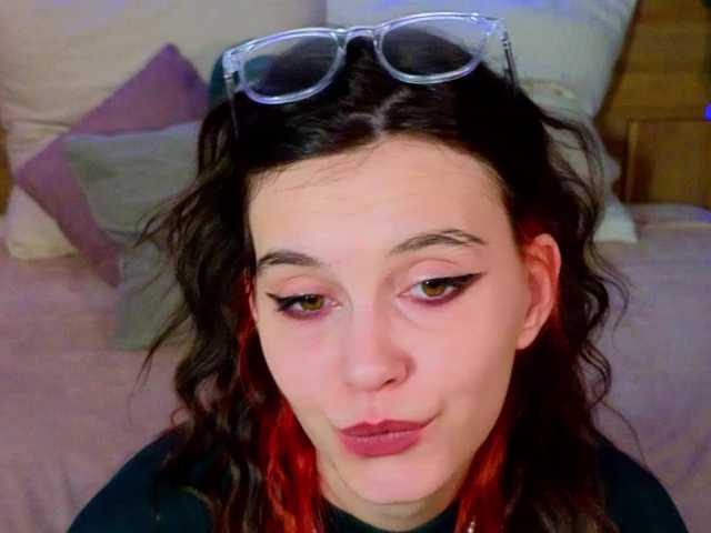 Live sex webcam photo for SusieMorris #291158585