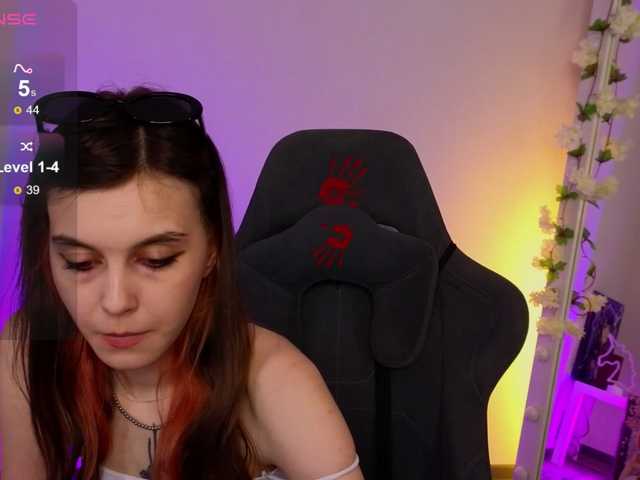 Live sex webcam photo for SusieMorris #291259206