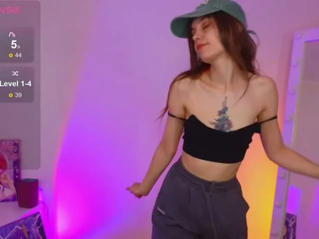 Live sex webcam photo for SusieMorris #291345008