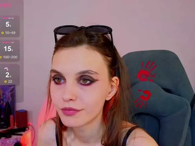 Live sex webcam photo for SusieMorris #291369929