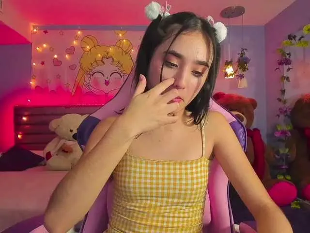 Live sex webcam photo for SussanQueen #273276827