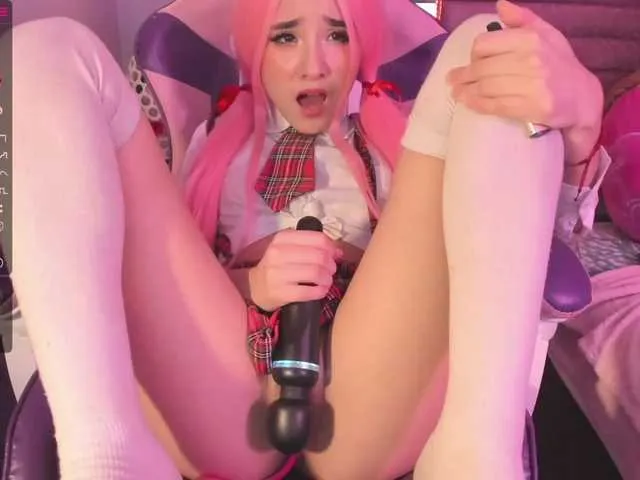 Live sex webcam photo for SussanQueen #273569190