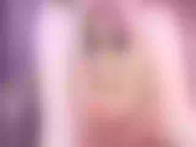 Live sex webcam photo for SussanQueen #273621829