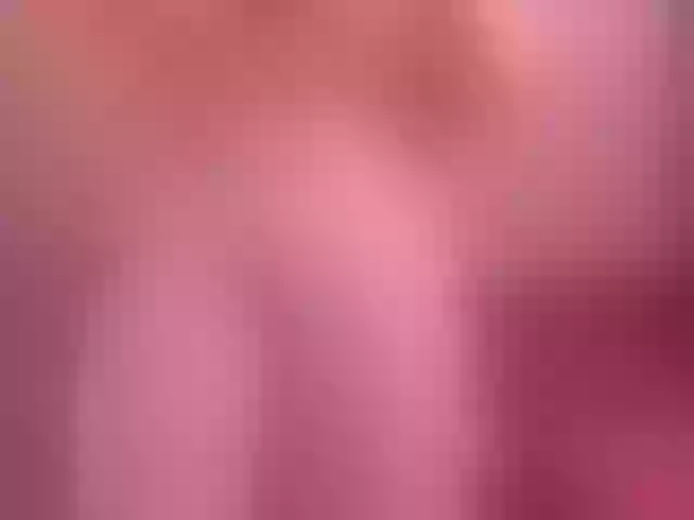 Live sex webcam photo for SussanQueen #273670134