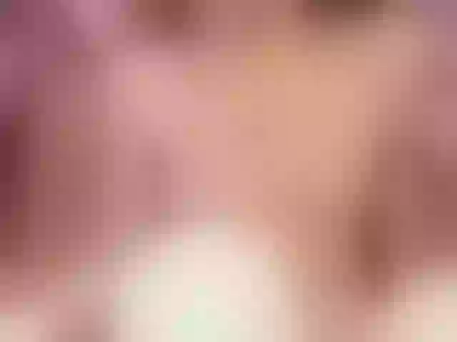 Live sex webcam photo for SussanQueen #273793294