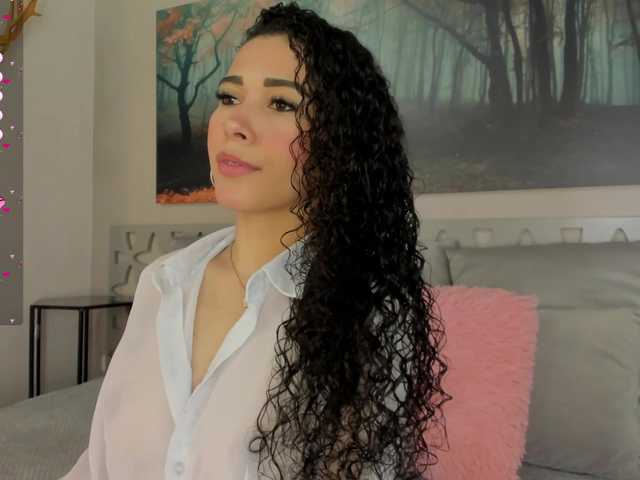 Live sex webcam photo for Sussanalee #287764453