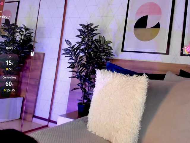 Live sex webcam photo for Sussanalee #291333569