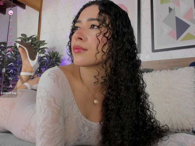 Live sex webcam photo for Sussanalee #291377459