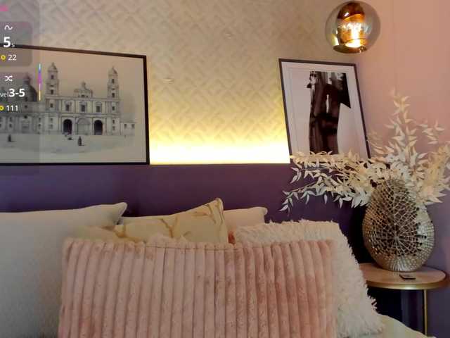 Live sex webcam photo for Sussanalee #291688748