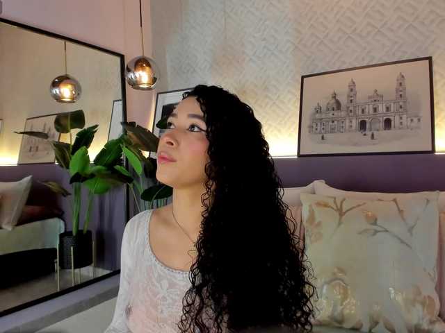 Live sex webcam photo for Sussanalee #291960991