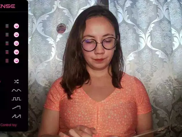 Live sex webcam photo for SusyliciouS #290387753