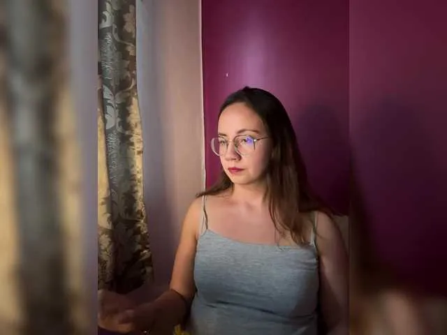 Live sex webcam photo for SusyliciouS #290899278