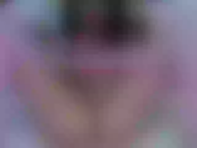 Live sex webcam photo for SuzanneKerr #291940435