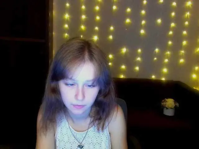 Live sex webcam photo for Suzydollj229 #274206692