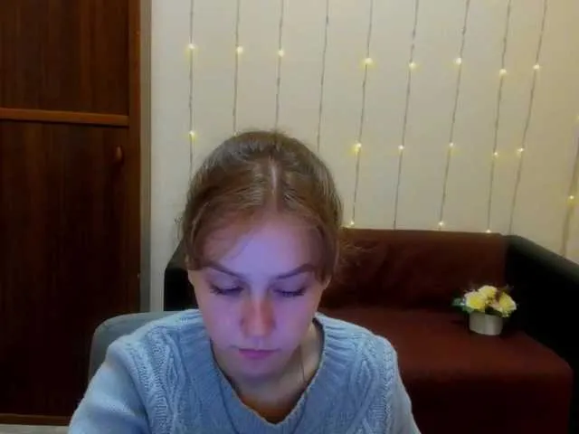 Live sex webcam photo for Suzydollj229 #274245434