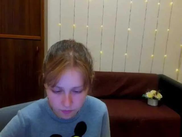 Live sex webcam photo for Suzydollj229 #274308997