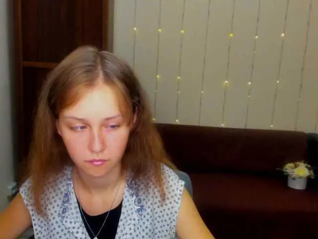 Live sex webcam photo for Suzydollj229 #274541278