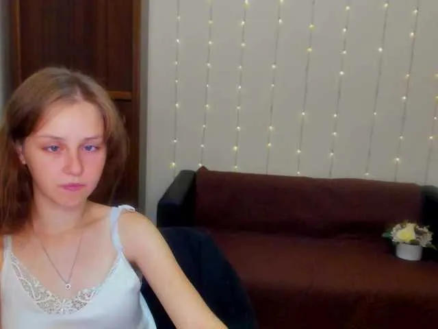 Live sex webcam photo for Suzydollj229 #274625506