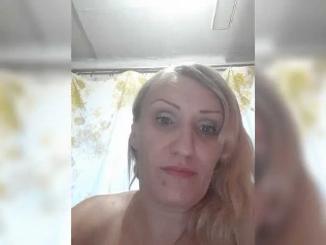 Live sex webcam photo for Svetar-a #278142439