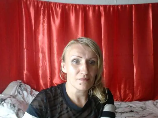 Live sex webcam photo for Svetar-a #280697429