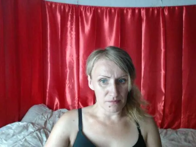 Live sex webcam photo for Svetar-a #281408027