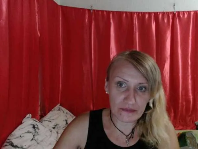Live sex webcam photo for Svetar-a #289934783